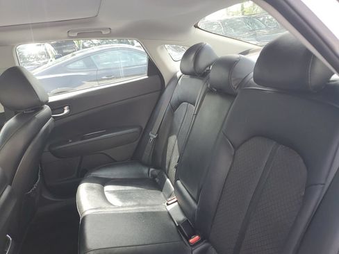 Used 2018 Kia Optima EX w/ Technology Package FWD image 13