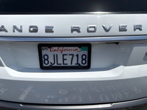 Used 2019 Land Rover Range Rover Sport HSE AWD/4WD image 4