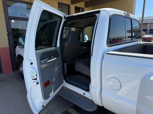 Used 2002 Ford F350 2WD Crew Cab DRW Super Duty image 19