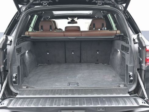 Used 2023 BMW X5 xDrive40i w/ Parking Assistance Package AWD/4WD image 16