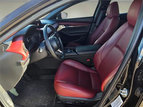 Used 2025 MAZDA MAZDA3 Hatchback w/Premium Plus Pkg image 12