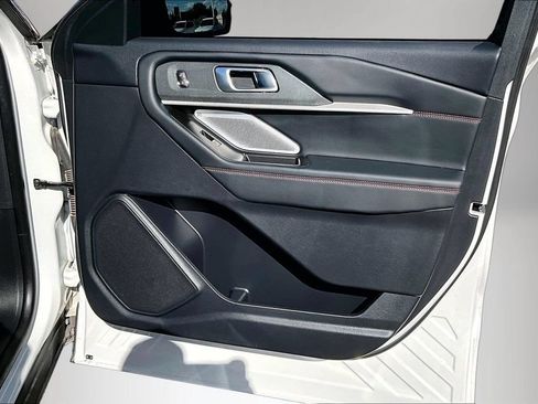 Used 2025 Ford Explorer ST w/ Sun And Sound Package AWD/4WD image 28