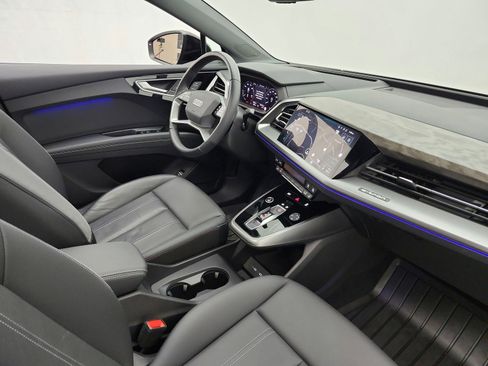 Used 2023 Audi Q4 e-tron Prestige w/ 20" Wheel Package image 18