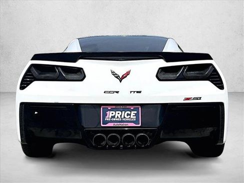 Used 2018 Chevrolet Corvette Stingray Coupe w/ Carbon Flash Badge Package RWD image 4