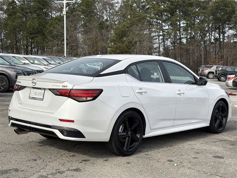 Certified 2024 Nissan Sentra SR w/ SR Premium Package image 27