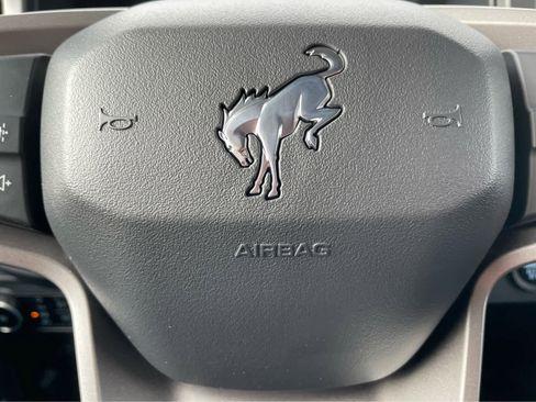 New 2025 Ford Bronco Badlands image 18