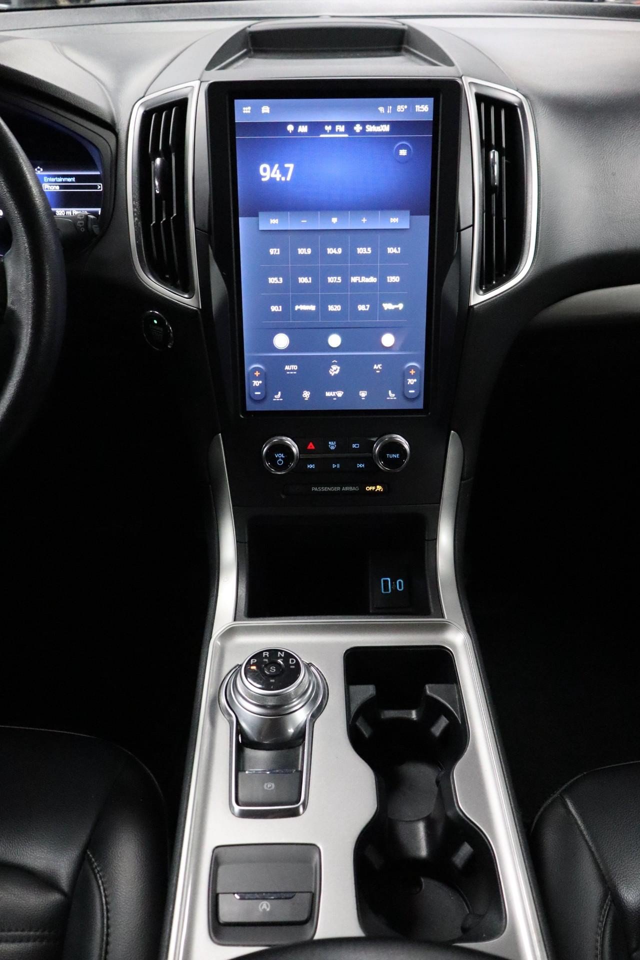 Used 2024 Ford Edge SEL AWD/4WD image 15