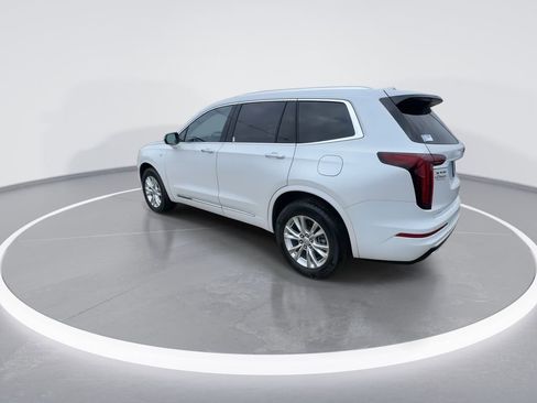 Used 2024 Cadillac XT6 Luxury w/ LPO, Floor Liner Package AWD/4WD image 6
