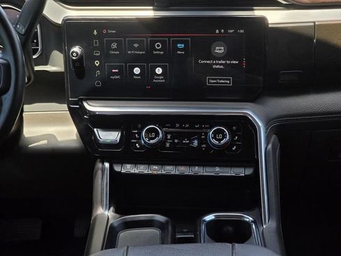 Used 2024 GMC Sierra 2500 Denali w/ Denali Reserve Package AWD/4WD image 15