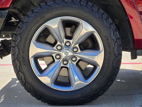 Used 2021 RAM 1500 Limited AWD/4WD image 12