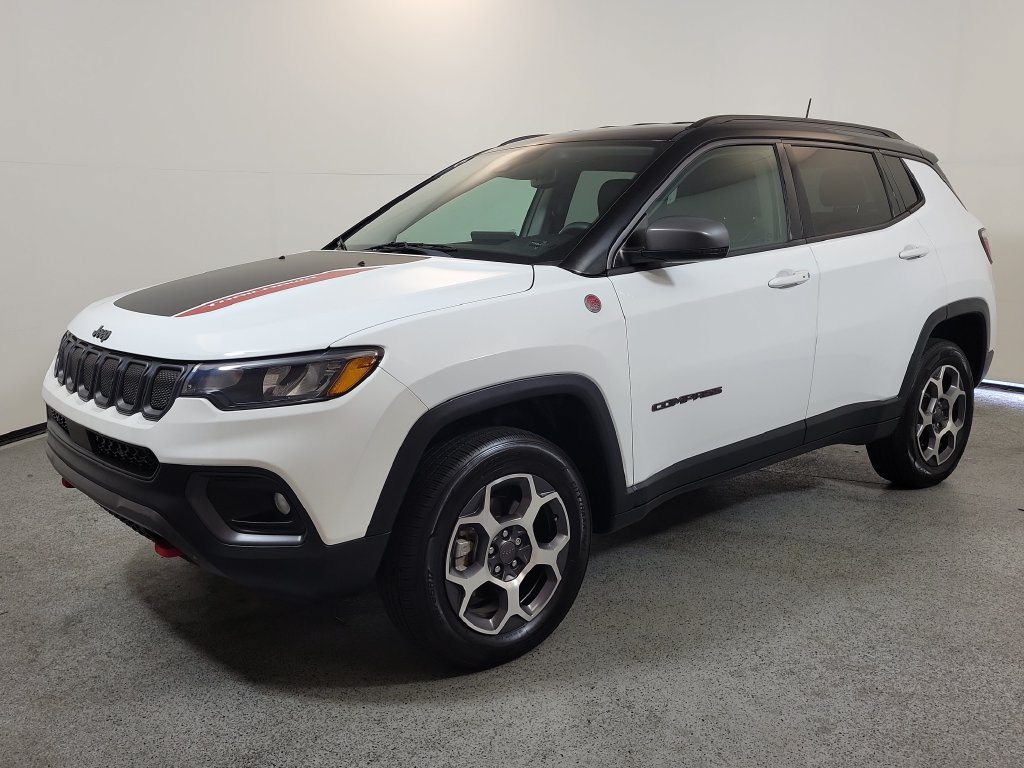 Used 2022 Jeep Compass Trailhawk AWD/4WD image 3