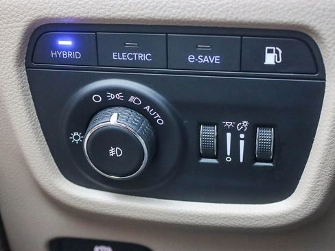 Used 2023 Jeep Grand Cherokee 4WD 4xe image 52