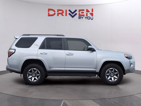 Used 2024 Toyota 4Runner TRD Off-Road image 3