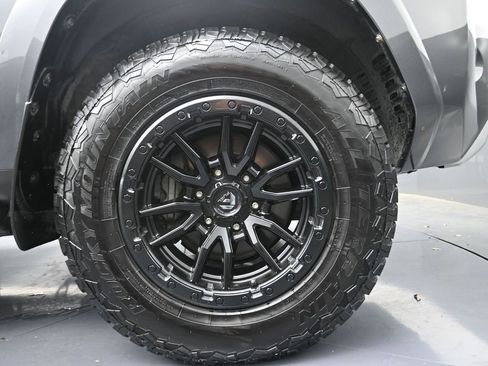 Used 2023 Toyota 4Runner TRD Off-Road AWD/4WD image 5