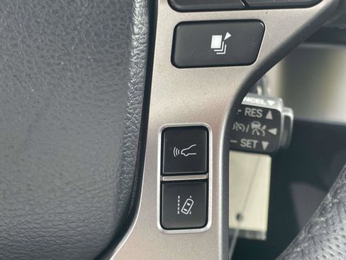 Used 2020 Toyota Tacoma SR5 image 21