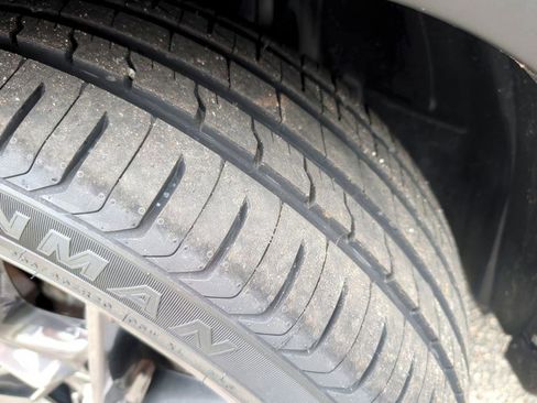 Used 2019 INFINITI QX50 Essential w/ Sensory Package image 29