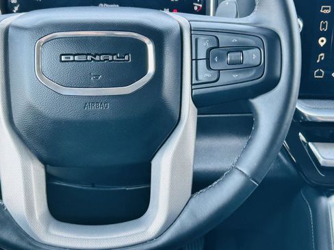 Used 2023 GMC Sierra 1500 Denali w/ Technology Package AWD/4WD image 24