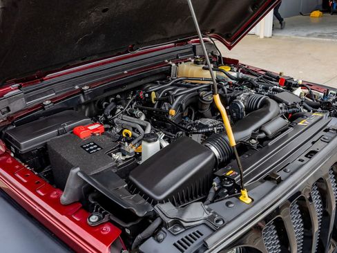 Used 2022 Jeep Wrangler Unlimited Sport image 41