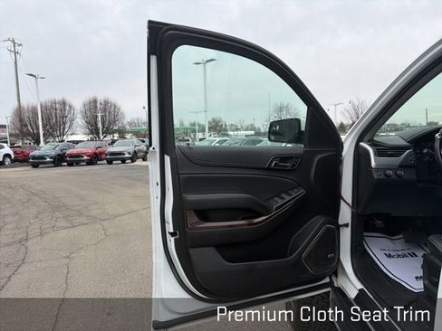 Used 2019 GMC Yukon XL SLE image 32