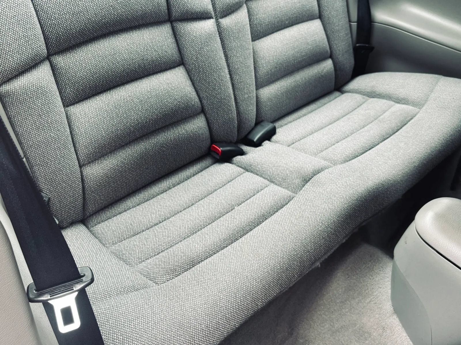 Used 1997 Ford Mustang Coupe RWD image 22