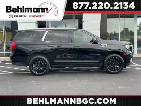 Used 2022 GMC Yukon Denali AWD/4WD image 1