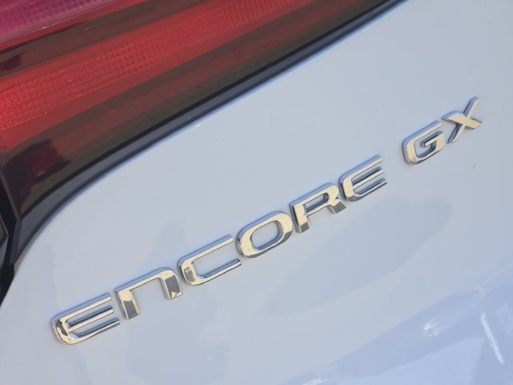 Used 2024 Buick Encore GX Preferred w/ Comfort Package FWD image 32