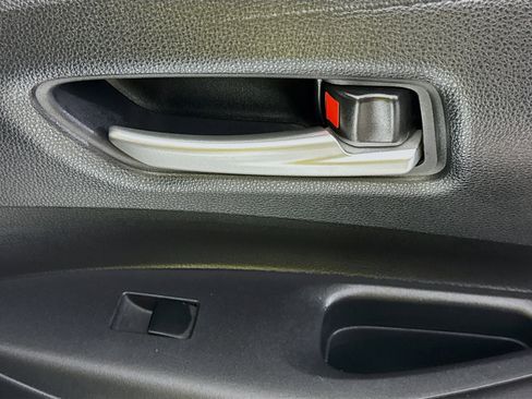Used 2020 Toyota Corolla SE FWD image 29