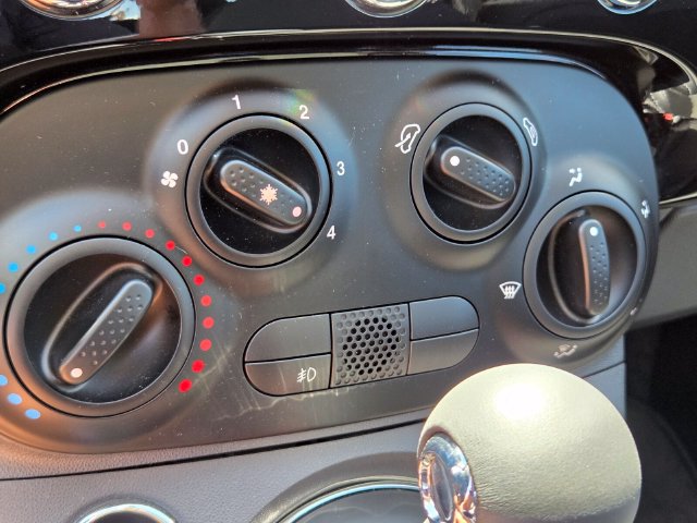 Used 2018 FIAT 500 Pop w/ Urbana Appearance Package FWD image 23