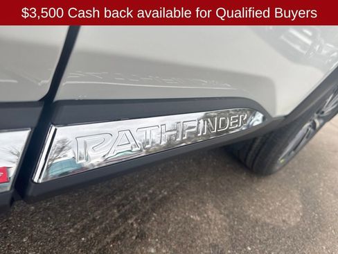 New 2026 Nissan Pathfinder Platinum image 38