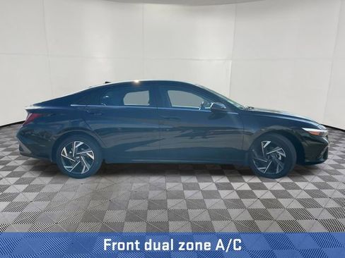 New 2026 Hyundai Elantra Limited FWD image 8