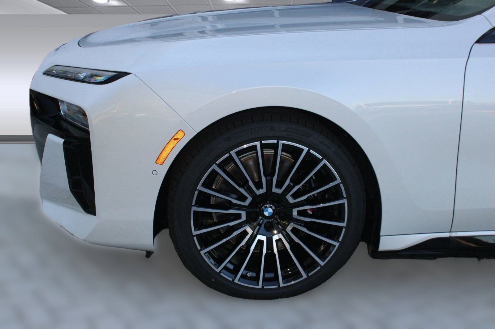 Used 2026 BMW i7 eDrive50 RWD image 12