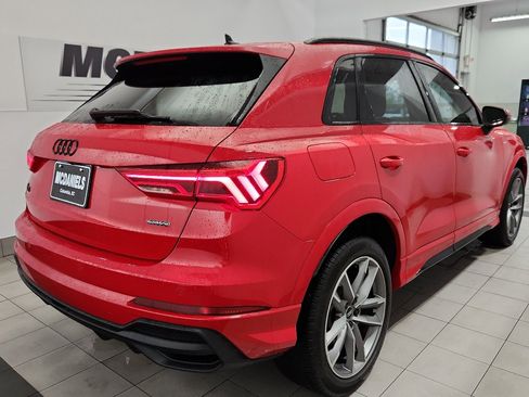 Used 2023 Audi Q3 2.0T Premium Plus w/ Premium Plus Package image 4