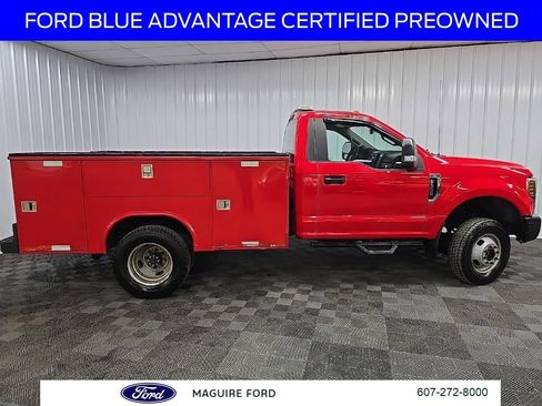 Certified 2019 Ford F350 4x4 Regular Cab DRW Super Duty image 3
