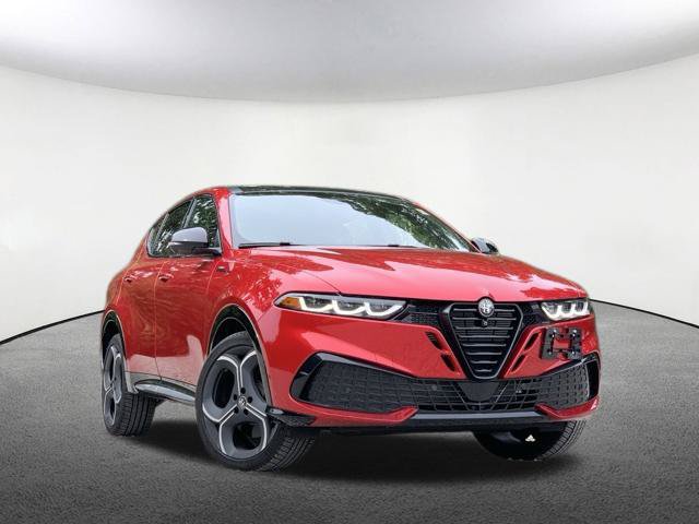Used 2026 Alfa Romeo Tonale w/ Active Assist Package AWD/4WD image 2