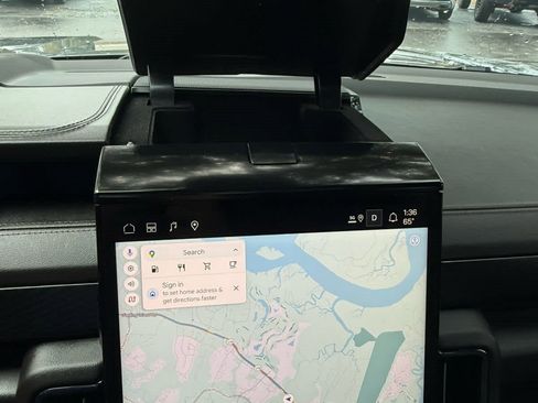 Used 2025 GMC Yukon AT4 w/ AT4 Premium Package image 30