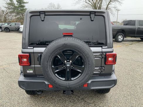 Used 2020 Jeep Wrangler Unlimited Sahara image 10