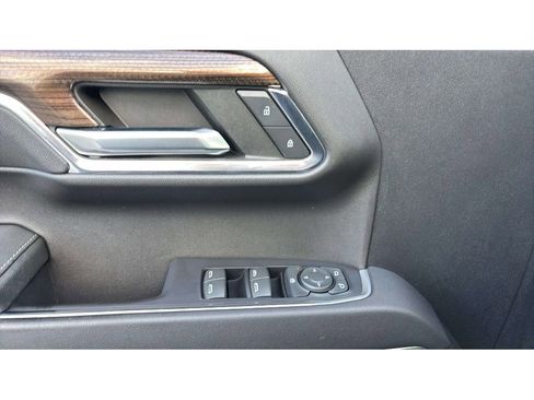 Used 2023 Chevrolet Silverado 1500 LT w/ Z71 Off-Road Package image 17