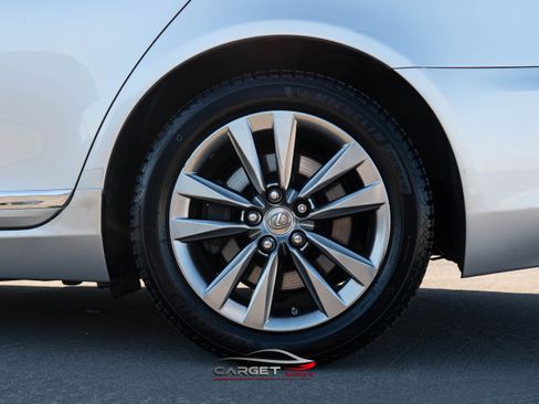 Used 2014 Lexus LS 460 AWD image 12