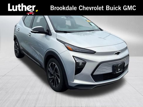 Used 2023 Chevrolet Bolt EUV Premier w/ Sun & Sound Package FWD image 1