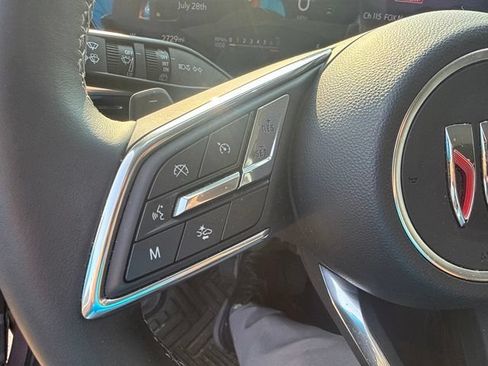 Used 2025 Buick Envision Avenir AWD/4WD image 8