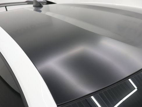 Used 2020 Chevrolet Camaro ZL1 RWD image 4