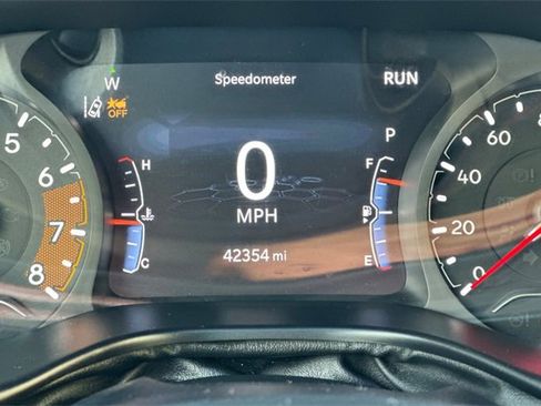 Used 2024 Jeep Compass Trailhawk image 33