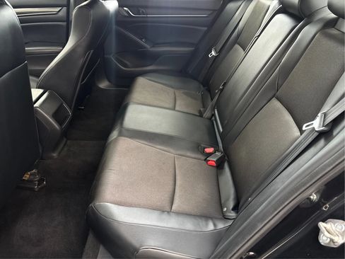 Used 2018 Honda Accord Sport image 14