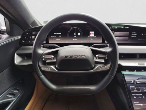 Used 2024 Lucid Air Touring image 14