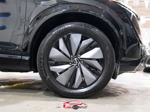 Used 2023 Nissan Ariya AWD image 10