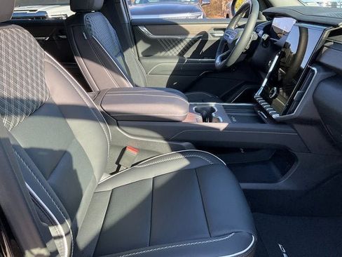 New 2026 GMC Acadia Denali w/ Super Cruise Package image 19