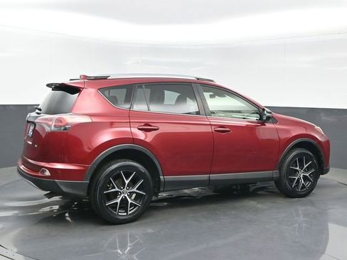 Used 2018 Toyota RAV4 SE w/ Power Extra Value Package FWD image 6