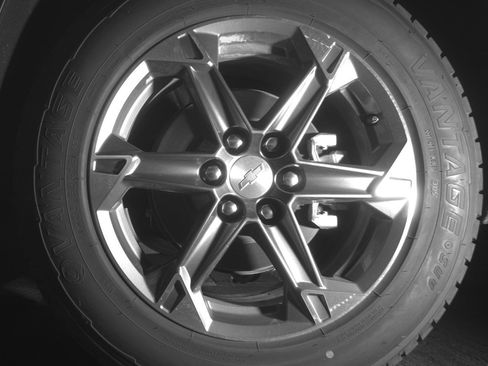 Used 2025 Chevrolet Blazer LT FWD image 11