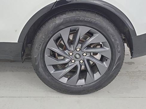 Used 2022 Land Rover Discovery S R-Dynamic image 34