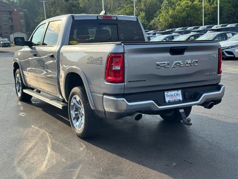 Used 2025 RAM 1500 Big Horn AWD/4WD image 7